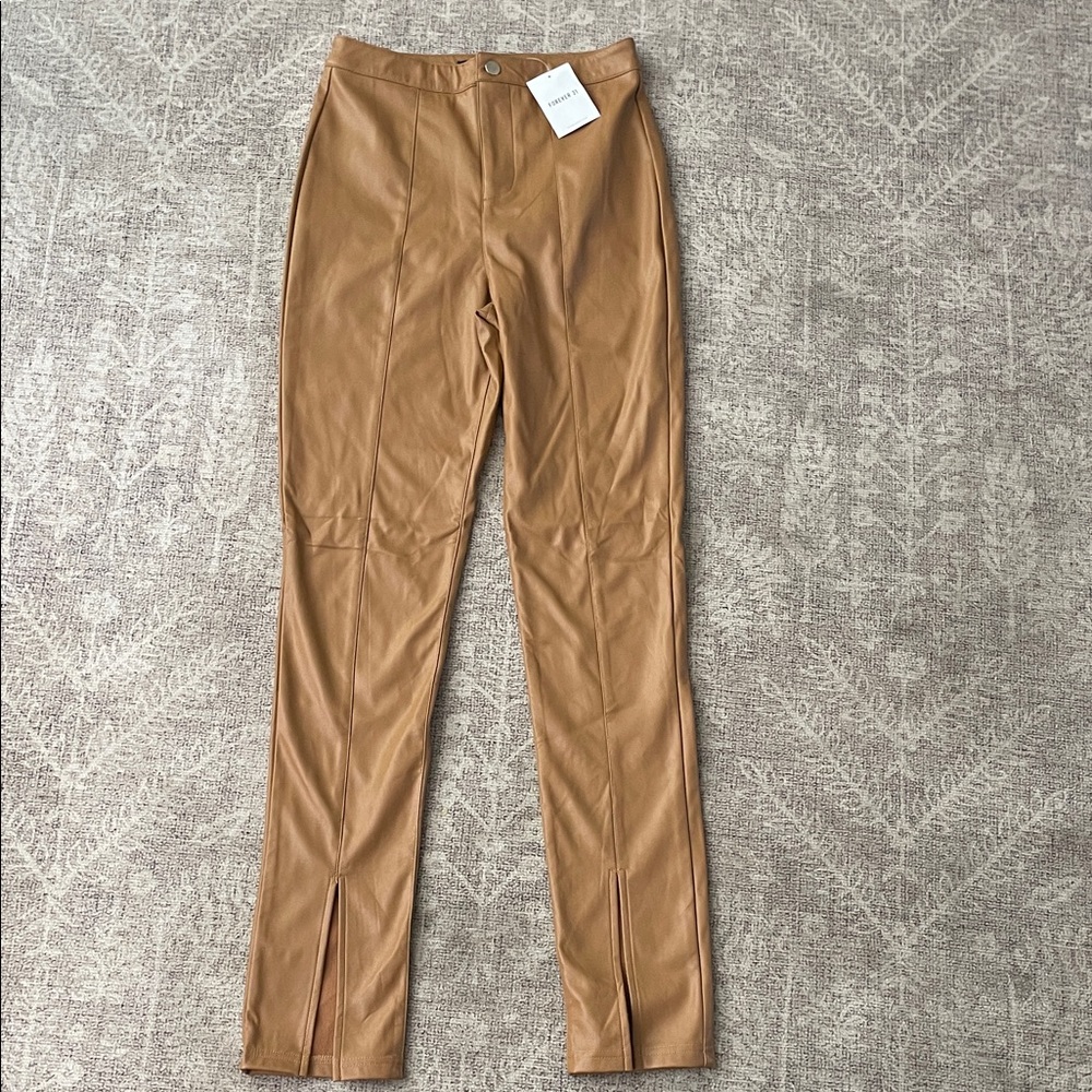 NWT Forever 21 Faux Leather Split Hem Pants Size Medium